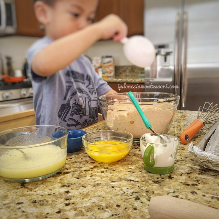 Tips Eksplorasi Di Dapur Masak Bersama Si Kecil Imc Holiday Tips Memasak Bersama Anak Usia Dini